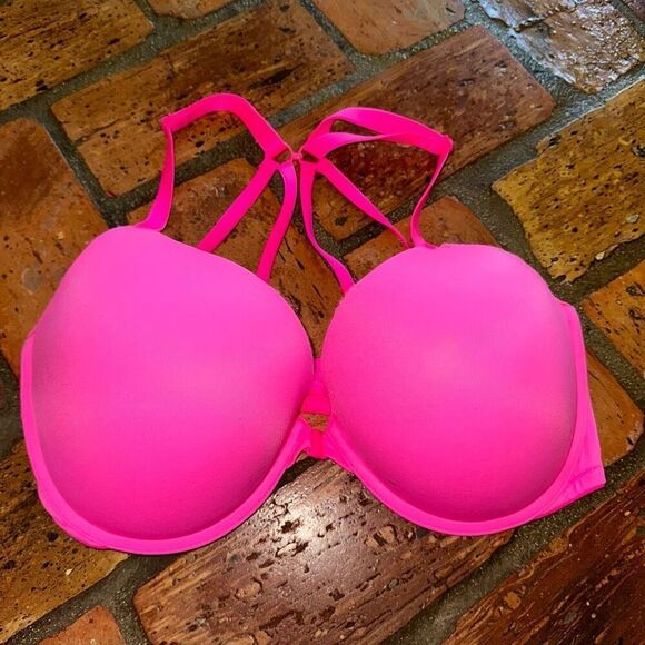 Victoria’s Secret Pink Wear Everywhere push-up bra  strappy racer back - Picture 1 of 4
